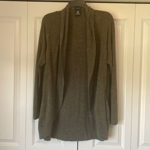 Olive green women’s cardigan, XXL.